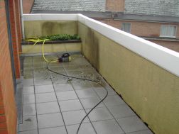 Nettoyage de dalles de terrasse et murs